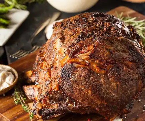 Viande de boeuf d'exception préparée par le chef du restaurant la Table de Trois à Bordeaux